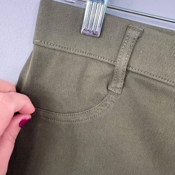 Time and Tru Military Green Spandex Blend Cropped Jeggings Size Large / 12 - 14 - Picture 3 of 6